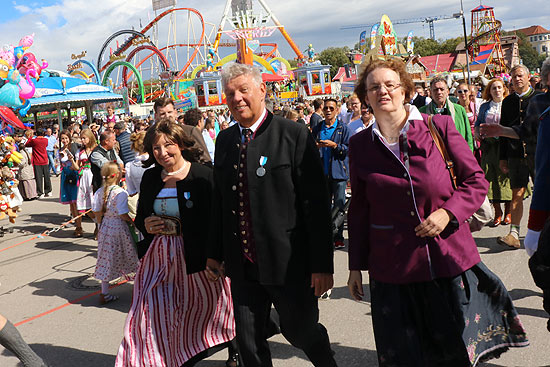 Oberbürgermeister Dieter Reiter beim Trachten- und Schützenzug 2018 (©foto: Martin Schmitz)